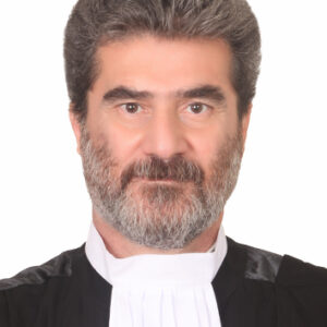 وکیل پایه یک دادگستری